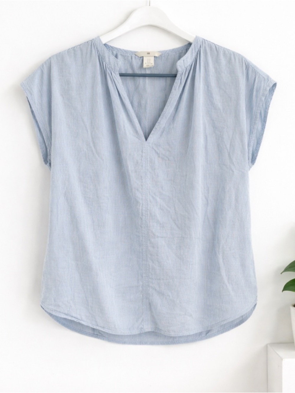 H&M Blue & White Stripe V-Neck Blouse – Size Small